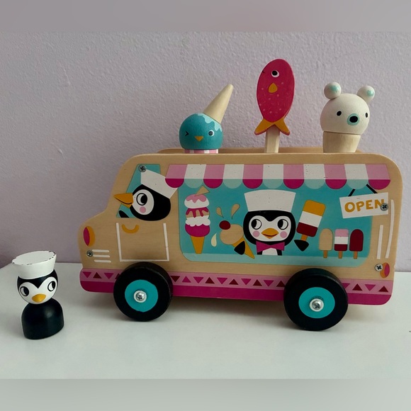 Tender Leaf Toys Other - Tender Leaf Toys Penguin’s Gelato Van